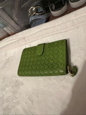 Authentic Bottega Veneta Green Intrecciato Leather Wallet with Snap